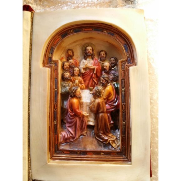 TURTLE King Holy book with 3D communion figures - Picture 4 of 7